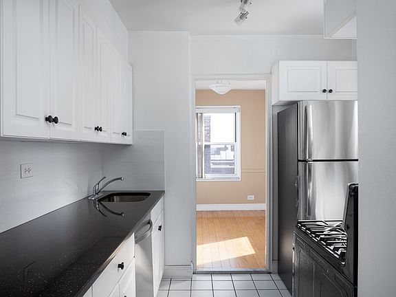 4th image of 110-20 71st Ave #907