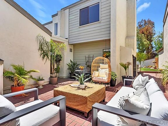 3rd image of 5734 Menorca Dr