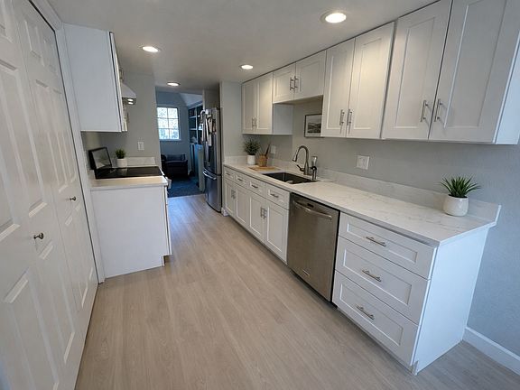 3rd image of 8570 E Temple Dr