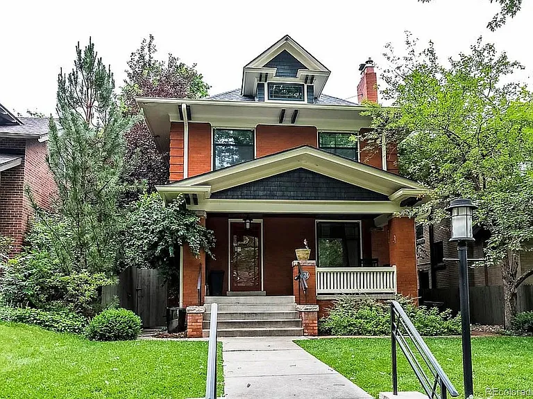 624 Gaylord St — Photo 2