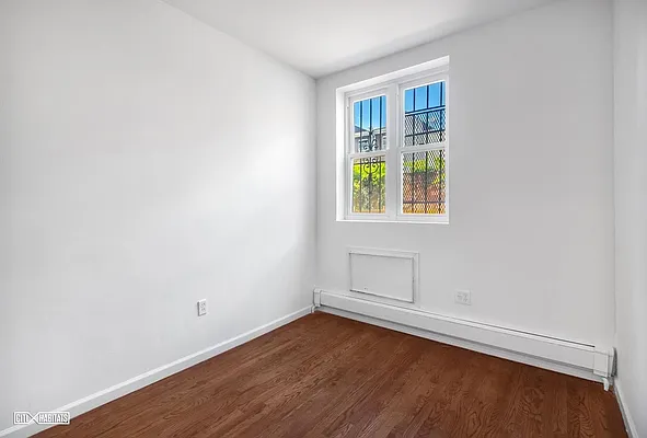 Rented by Citi Habitats | media 43