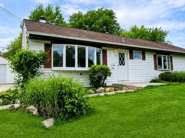 91 Baker Blvd, Marlton, NJ 08053