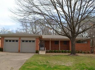 1605 Westcrest Dr, Arlington, TX 76013