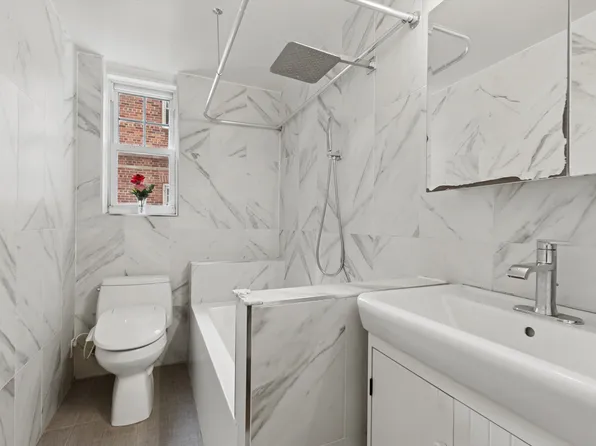 140 Cabrini Boulevard image 16 of 27