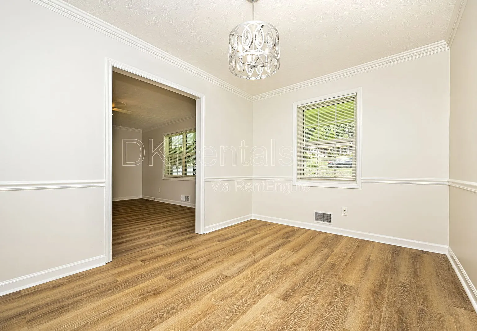 3 bed, 2.0 bath, 1647 sqft, $1,985 — Photo 3