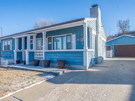 2nd image of 1706 Tepee St