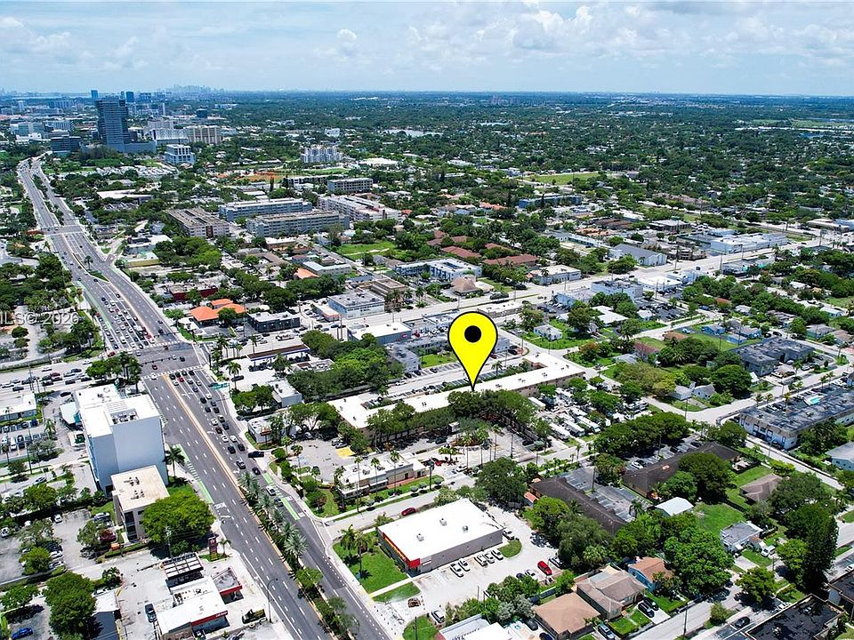 1st image of 421 NE 1st St APT 101