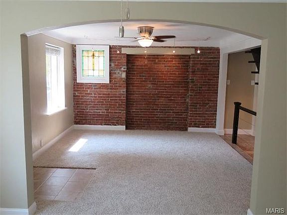 4th image of 4925 Bancroft Ave