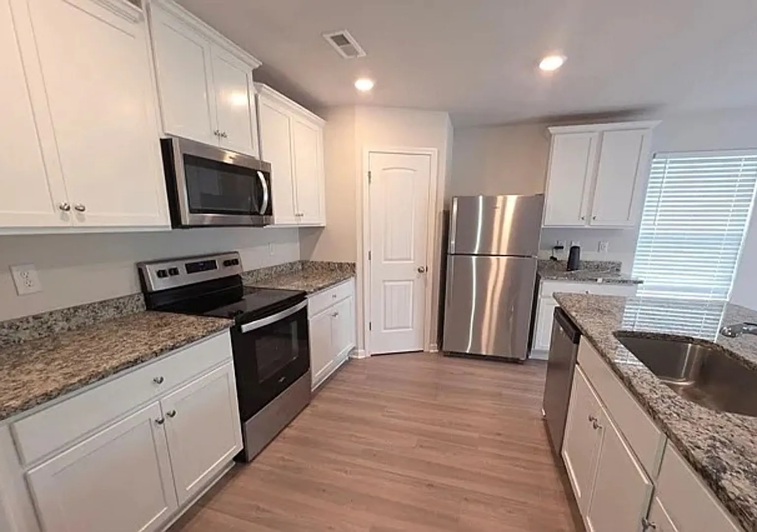 Room in 4 Bedroom Home at Nia Rd — Photo 1