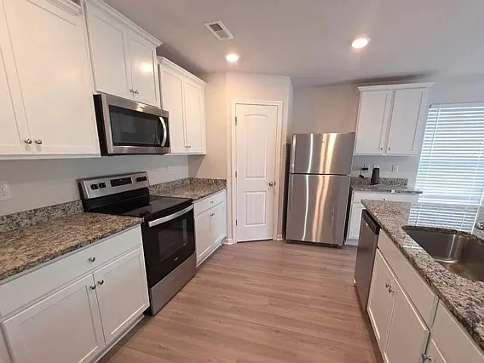 1116 Nia Rd