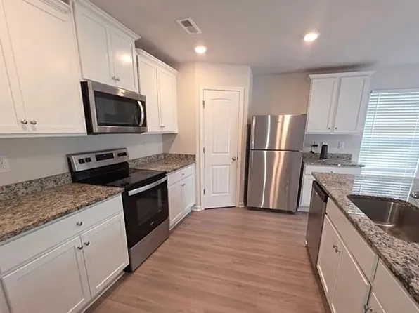 1116 Nia Rd, Charlotte, NC 28215