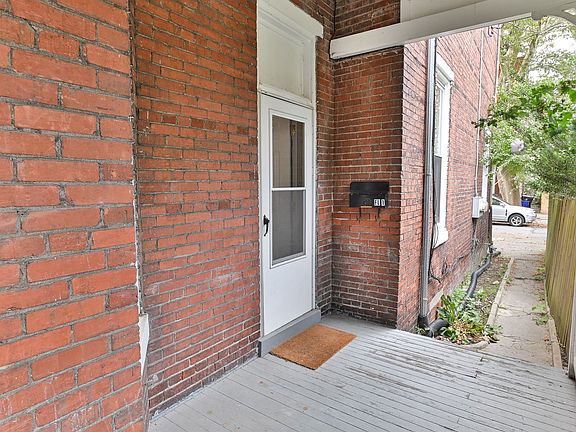 2nd image of 202 Hamilton St Unit 1