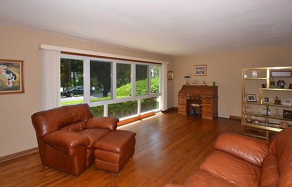 3rd image of 5340 W Stony Creek Dr