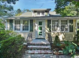 161 McKay Rd, Huntington Station, NY 11746