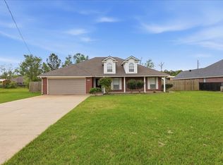 249 Country Lane Dr, Lumberton, TX 77657
