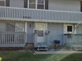 228 Elkhorn Ct UNIT B, Bolingbrook, IL 60440