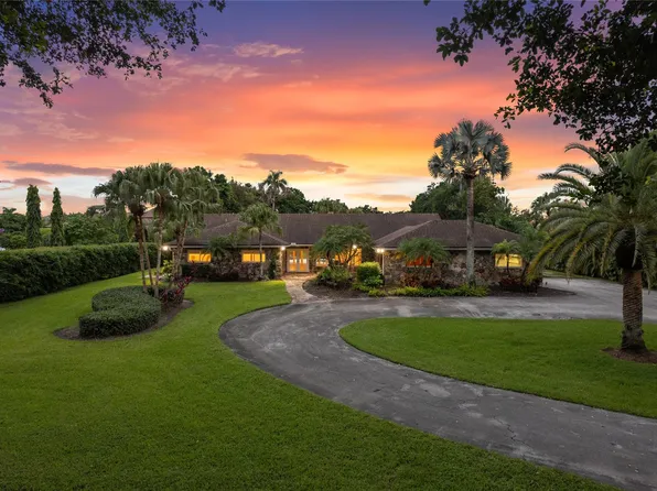 13900 Mustang Trl, Southwest Ranches, FL 33330