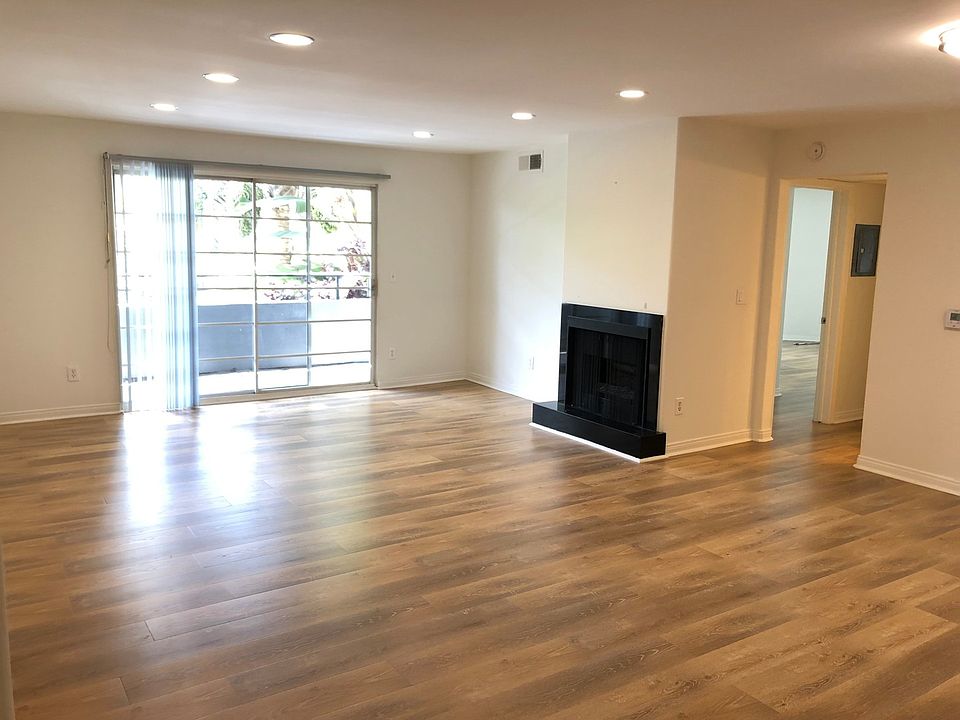1st image of 2050 S Bentley Ave #Penthouse 4