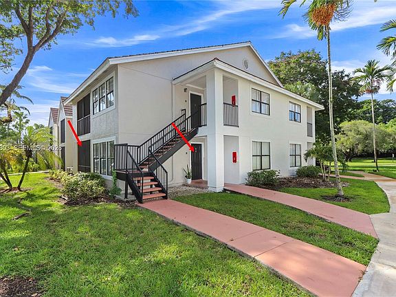 3rd image of 15600 SW 106th Ln APT 1007
