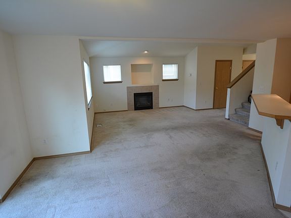 4th image of 8106 27th Ave SE