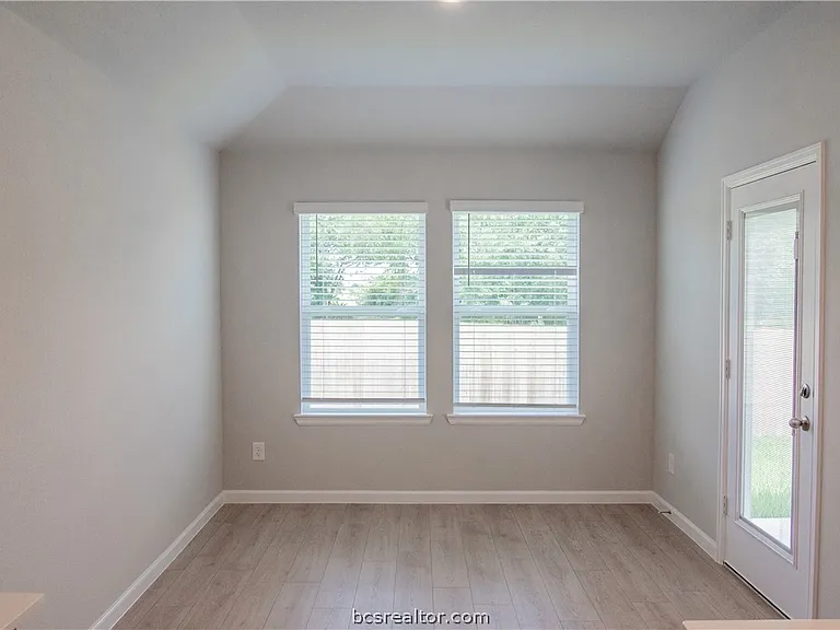 10652 Knox Dr — Photo 5