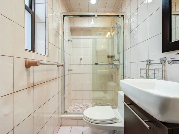 100-25 Queens Boulevard image 22 of 40