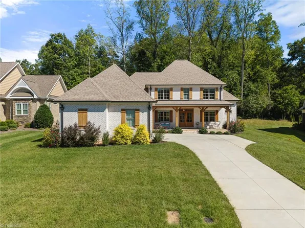 9270 Sparrow Hawk Ct, Lewisville, NC 27023