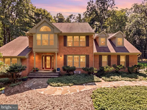 12507 Paradise Spring Rd, Clifton, VA 20124
