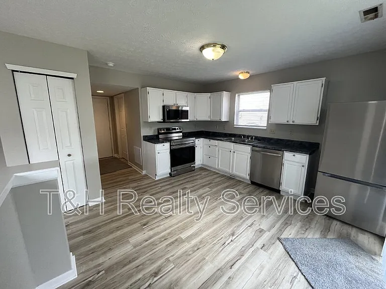 6132 Salanie Pl — Photo 7