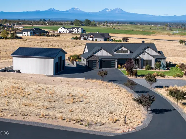6949 SW Mill Iron Cir, Powell Butte, OR 97753