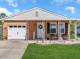 27 Selkirk Ave, Toms River, NJ 08757