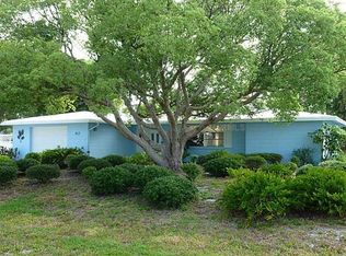 813 Robert St, Venice, FL 34285