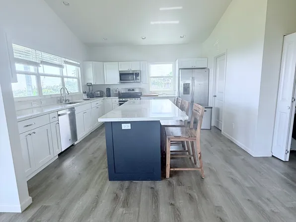 141 Hekuawa St, Haiku, HI 96708