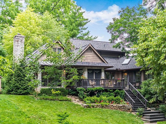 4th image of 1164 Parkway Dr