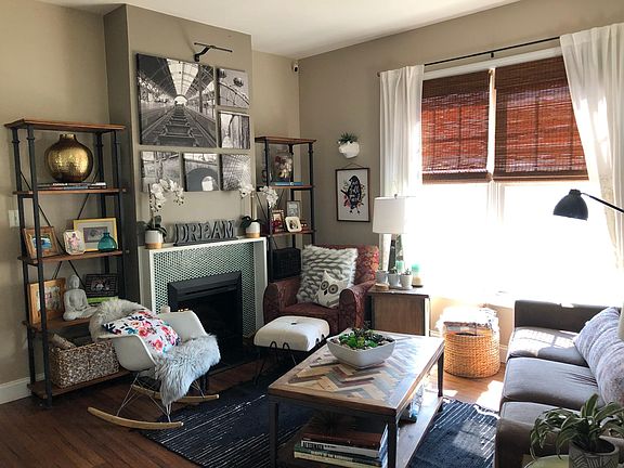 Tiled electric fireplace in living room