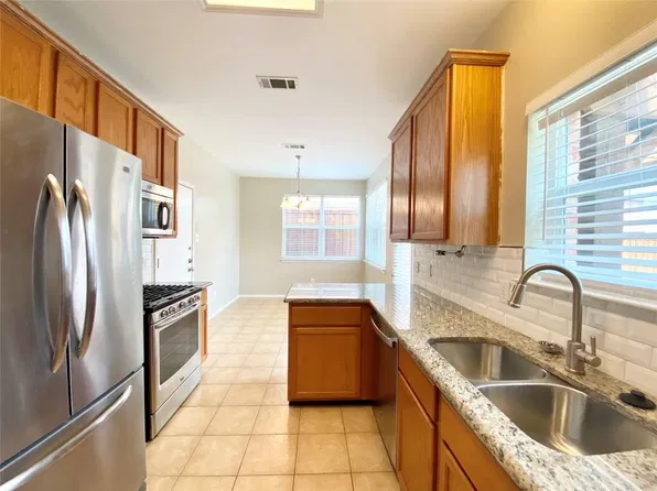 1313 Cedar Branch Dr, Wylie, TX 75098