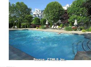 22 Seahawk Ct, Milford, CT 06460