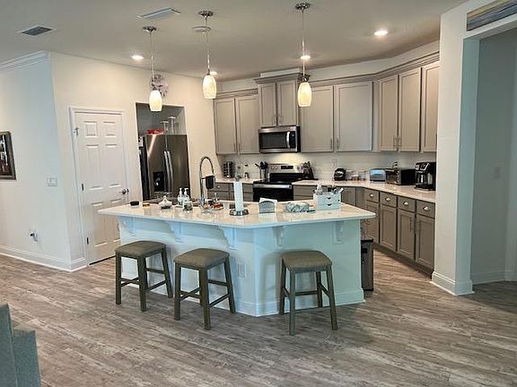 The kitchen is super spacious with everything you need to prepare your meals. Please ask if you need anything special. If we don't have it we will do our best to provide it before you move in!