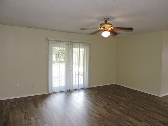 3rd image of 7705 Deborah Dr