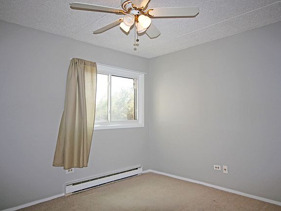 5th image of 340 Klein Creek Ct APT A