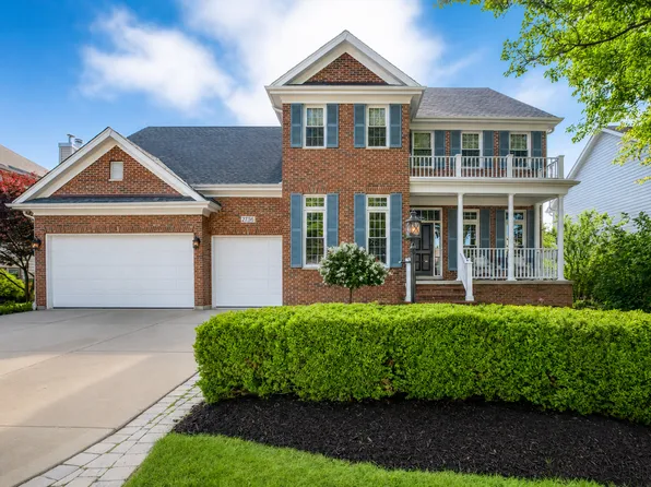 2736 Willow Ridge Dr, Naperville, IL 60564