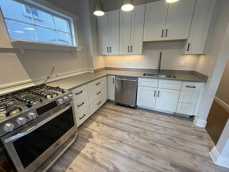 662 S Pearl St #1 — Photo 11