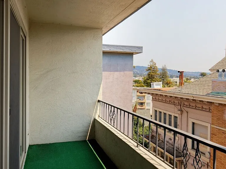 290 Lee Street — Photo 38