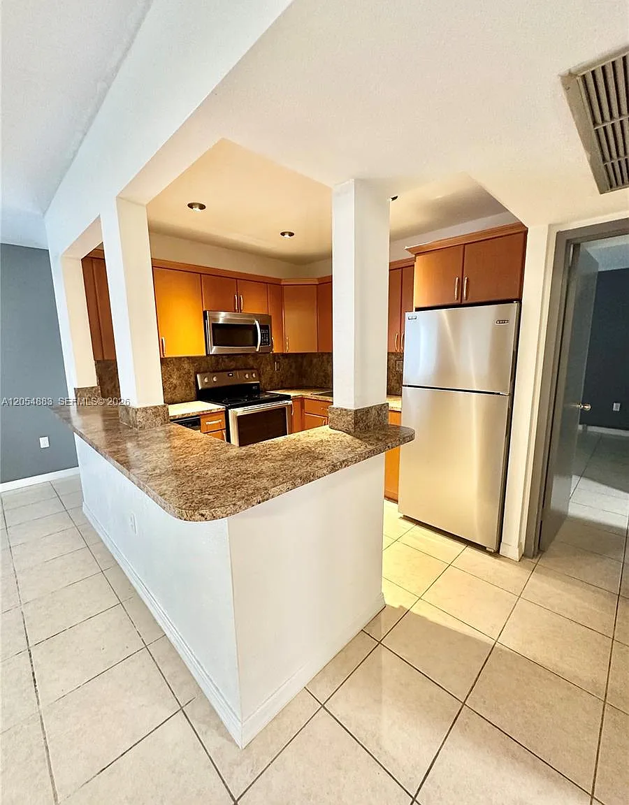 Avila Condo — Photo 4