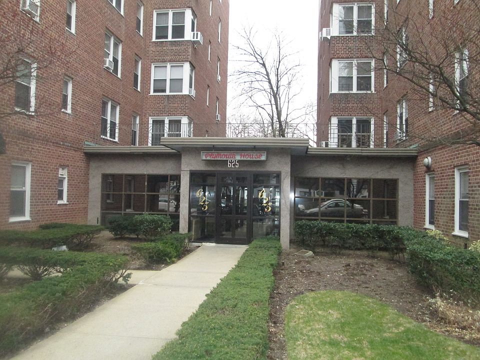 1st image of 625 Gramatan Ave APT 4E