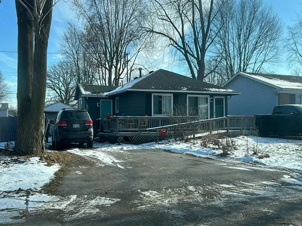 39354 Ormsby St, Clinton Township, MI 48036