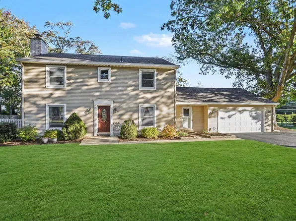 2689 Lake Bluff Ter, Saint Joseph, MI 49085