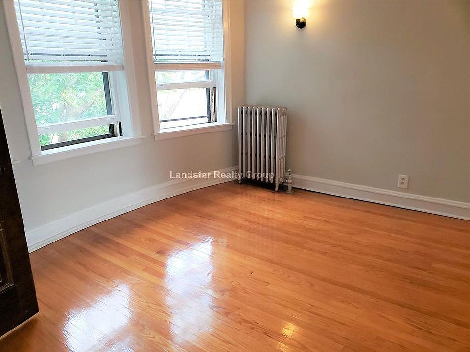 1st image of 4858-4860 N Hermitage Ave #3C