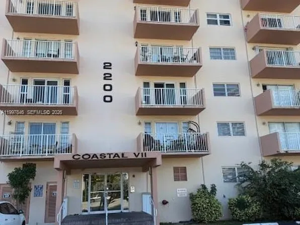 2200 E Hallandale Beach Blvd APT 109, Hallandale, FL 33009