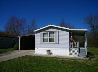 120 Shingle Oak Dr, Salem, IL 62881